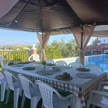 Homestay Bedroom With Private Bathroom And Two-bedroom Family In Quiet Forest 80m2 Large Swimming Pool Music Town The Garden And Swimmingpool And Garden Are Shared