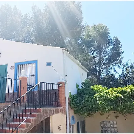 Bedroom With Private Bathroom One Bedroom Family In Forest With Good View 80m2 Large Swimming Pool In Music The Garden And Swimmingpool And Garden Are Shared Ubytování v soukromí *